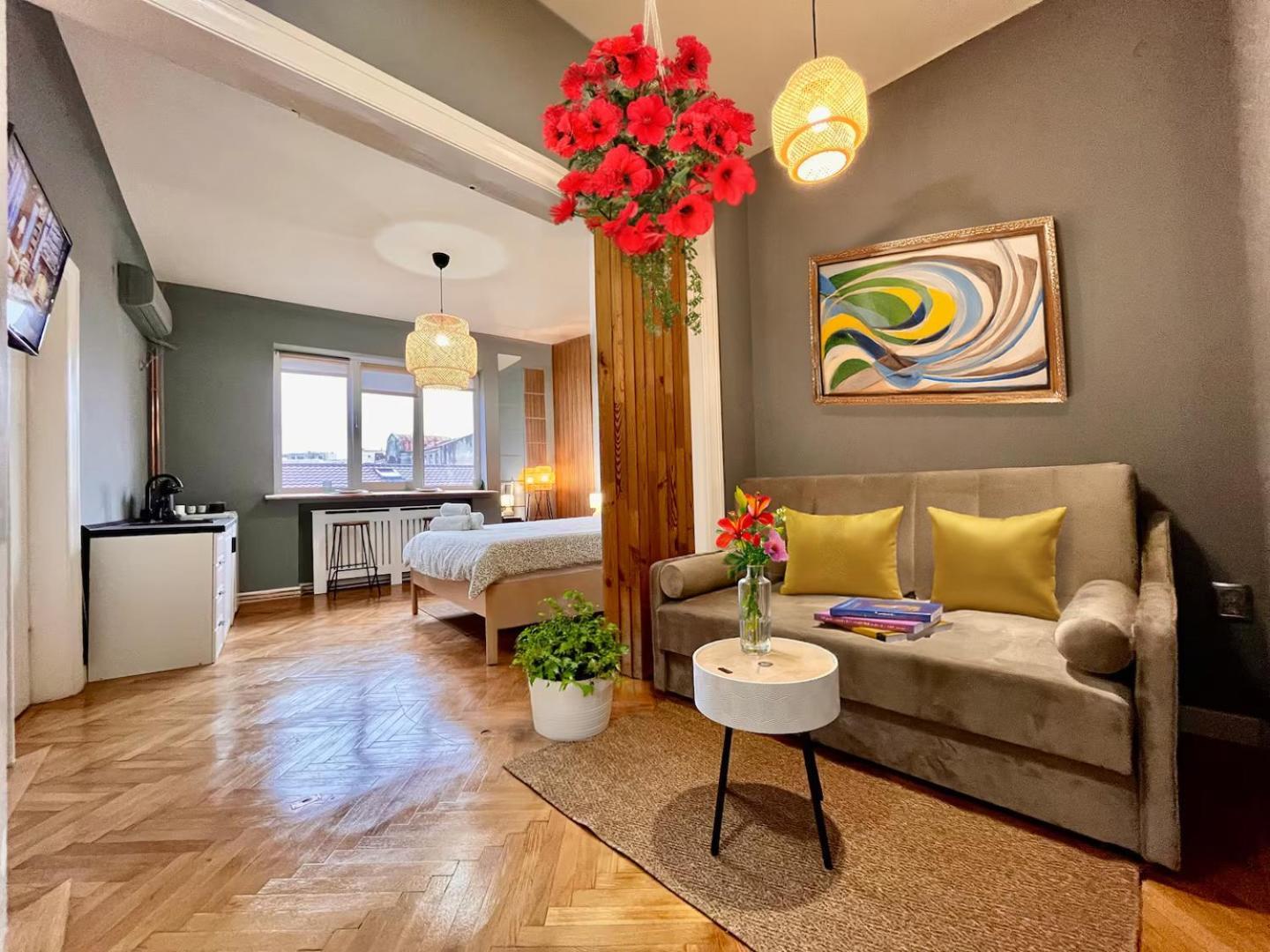 Woodie Studio With Premium Comfort By Piata Unirii Bucureşti Eksteriør bilde