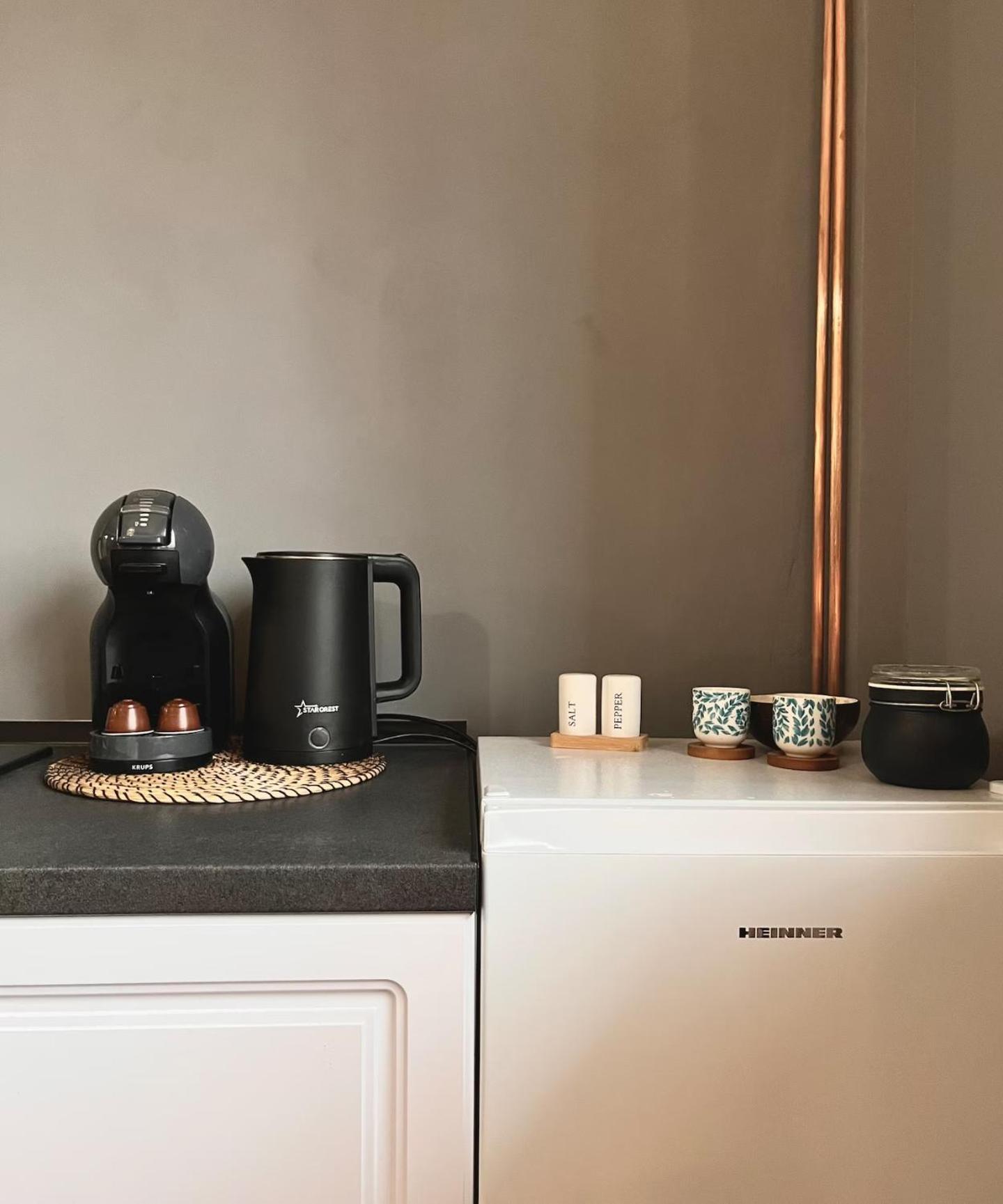 Woodie Studio With Premium Comfort By Piata Unirii Bucureşti Eksteriør bilde